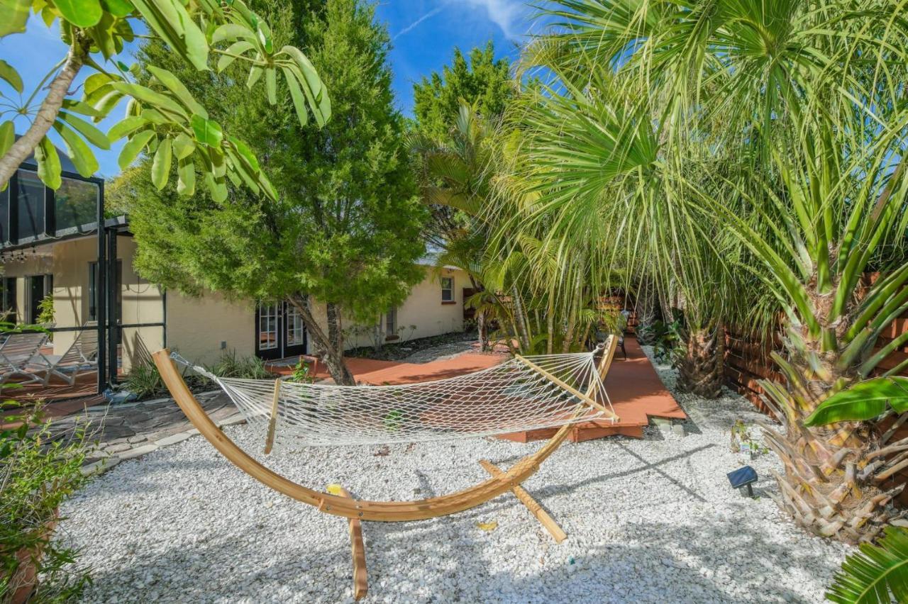 Island Time - Home Wenclosed Lagoon Style Pool Spa Walk To Beach Bikes Холмс-Бич Экстерьер фото